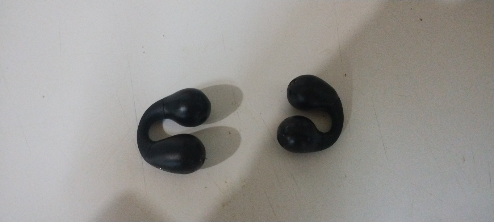 Audífonos donde escucho todo el contenido de yo mobile