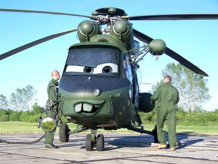 Helicóptero mate