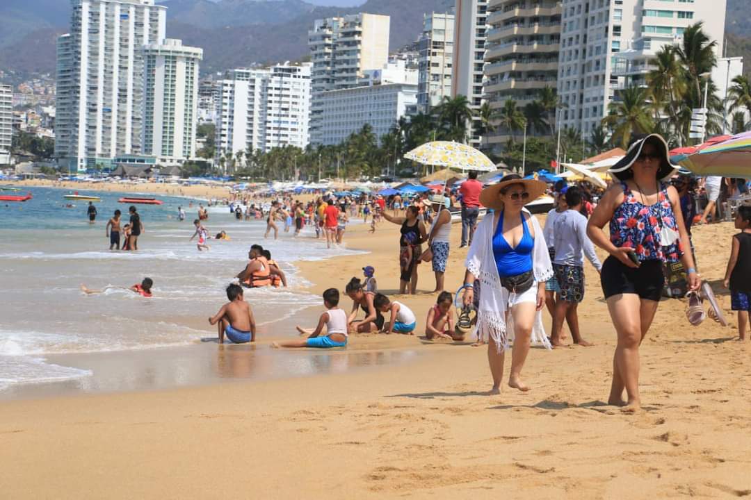 BEACH ACAPULCO GRO.  ###