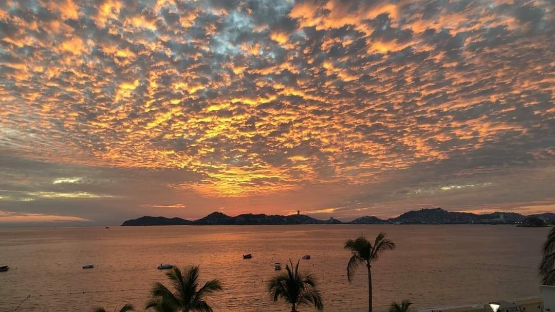 ATARDECER ACAPULCO GRO.