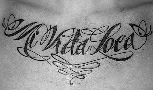 Tatuaje de letras malandras