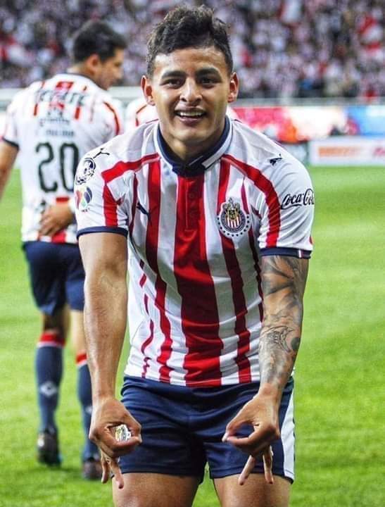 Alexis Vega Chivas ⚽😎❤