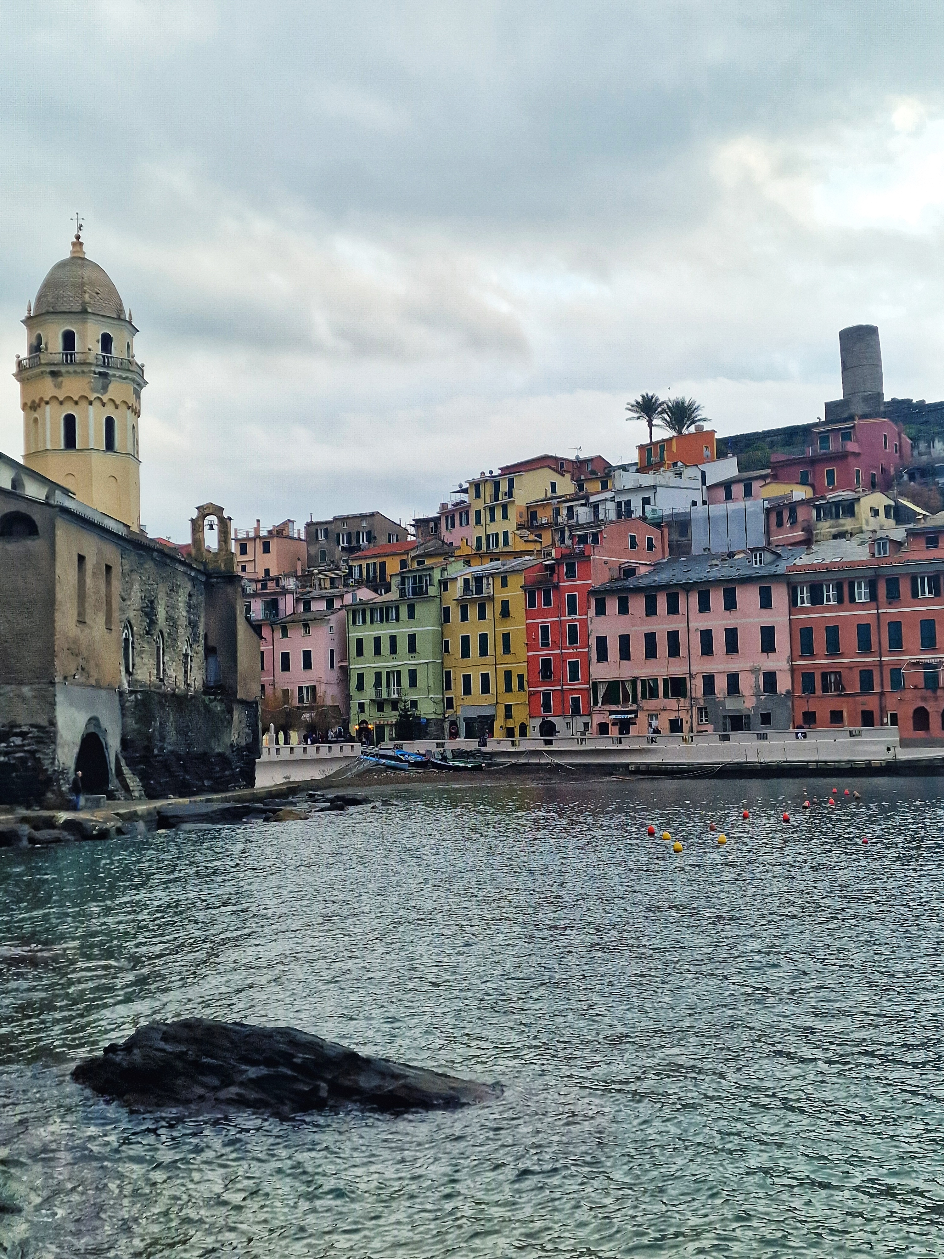 Cinqe Terre, Cinqe Colore