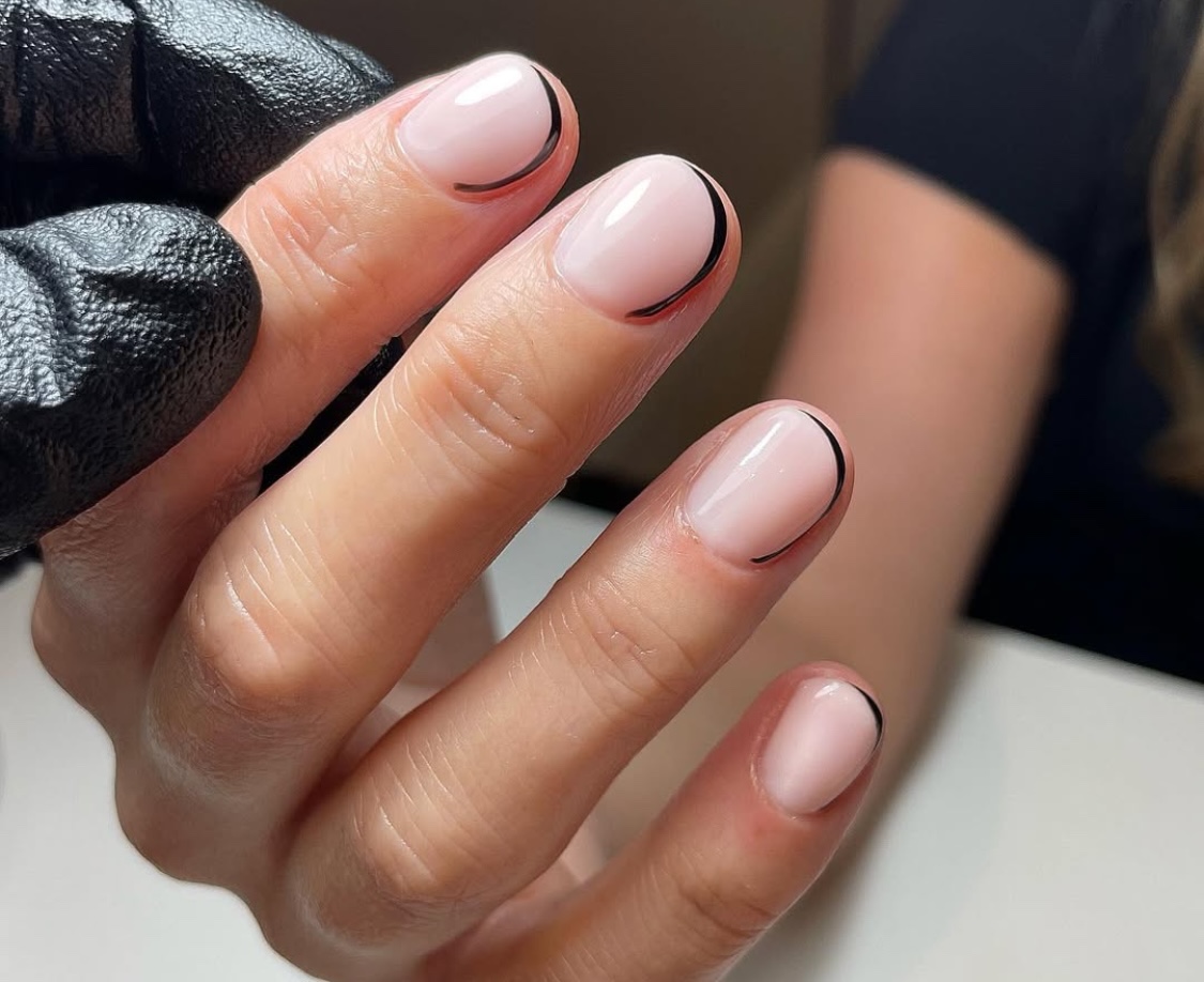 nails