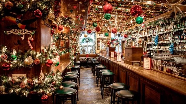 NYC bar at Xmas
