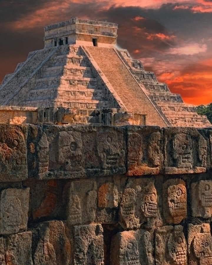 CHICHEN ITZA