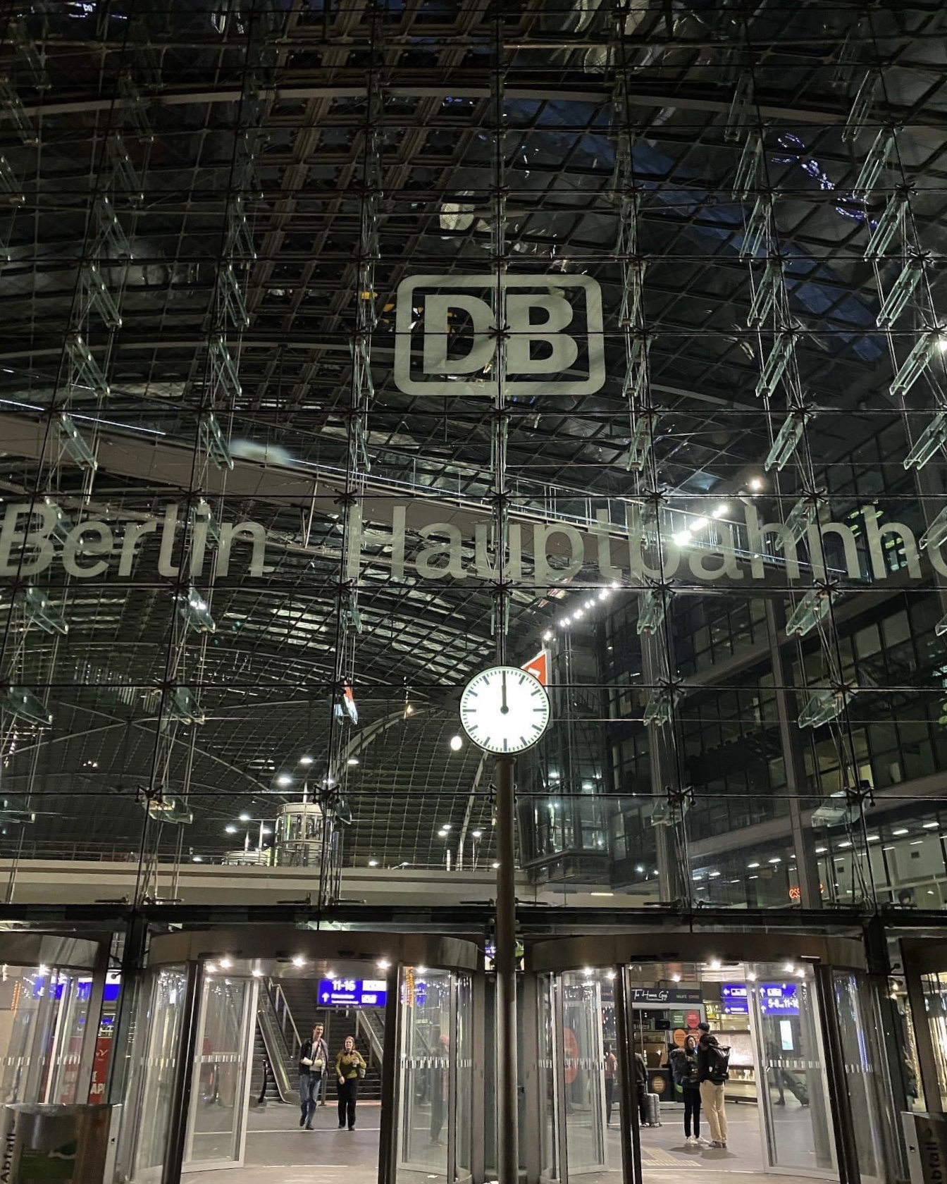 Hola Berlin
