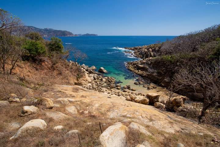 ROQUETA #4 ACAPULCO GRO.